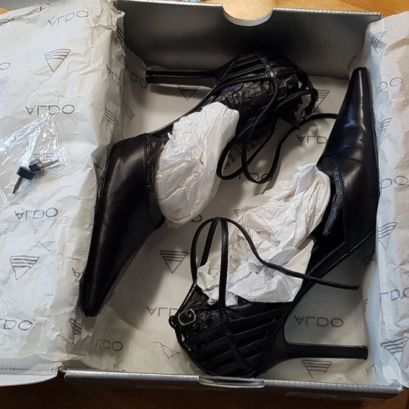 Almost New! Aldo heels - Picture 5 of 7